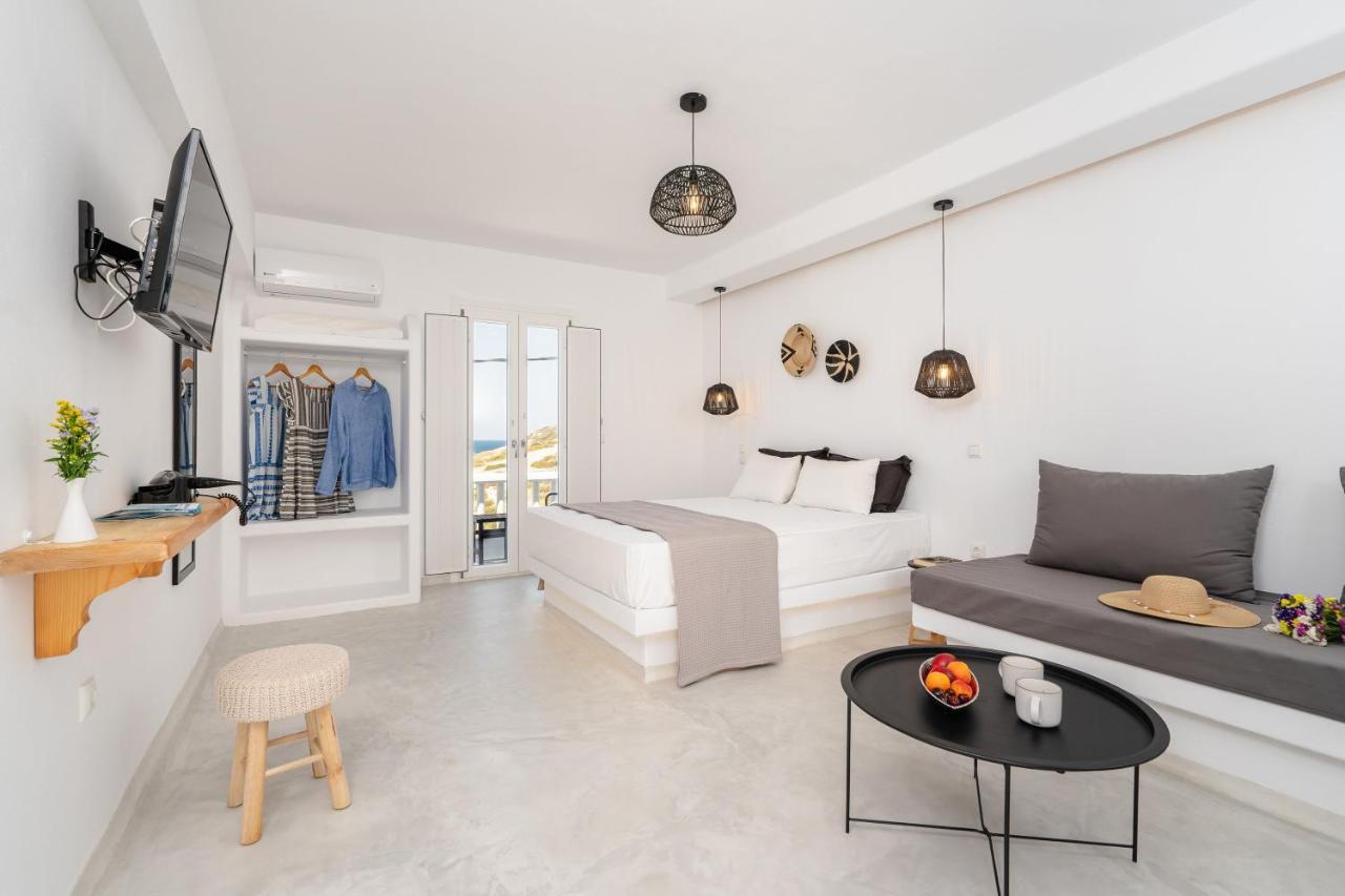 Celestial Seaview Apartments-Portara Naxos City Екстер'єр фото