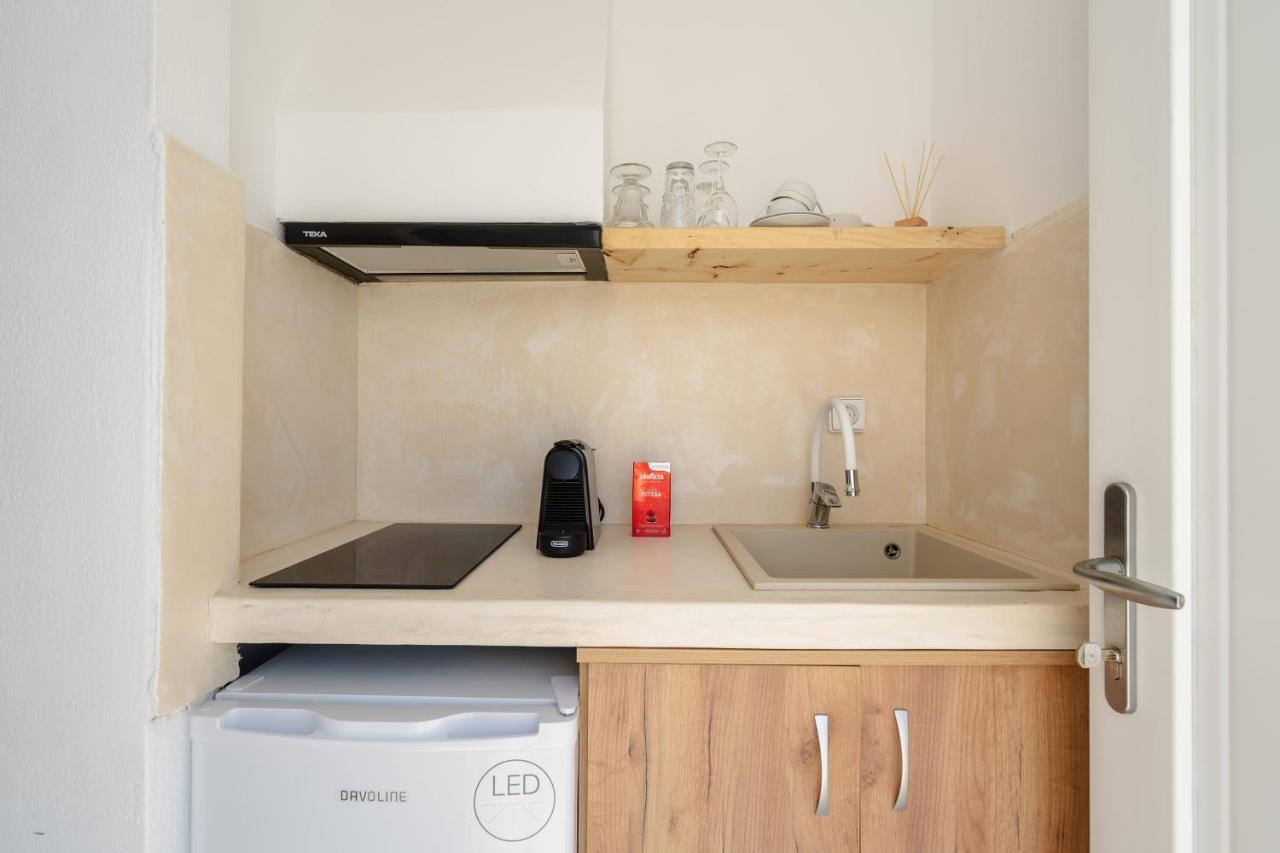 Celestial Seaview Apartments-Portara Naxos City Екстер'єр фото